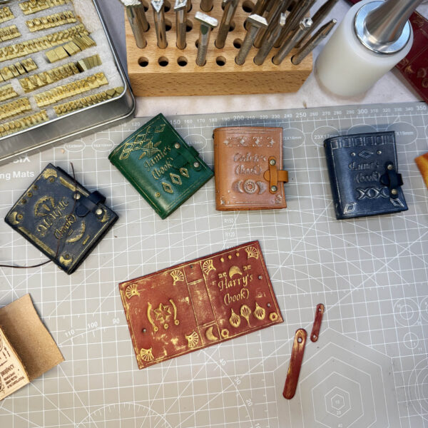 皮革魔法書Magic Book /內建NFC功能